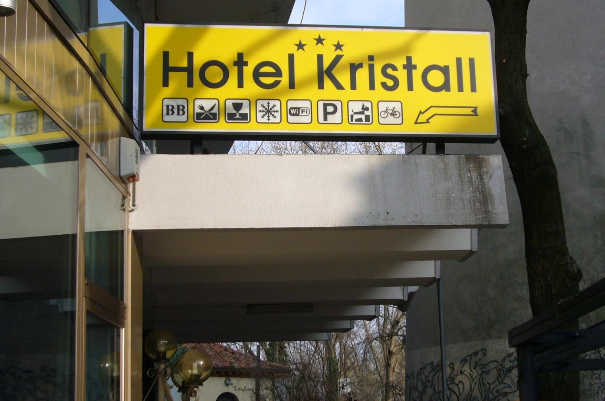 Hotel Kristall Сан-Дона-ді-П'яве Екстер'єр фото